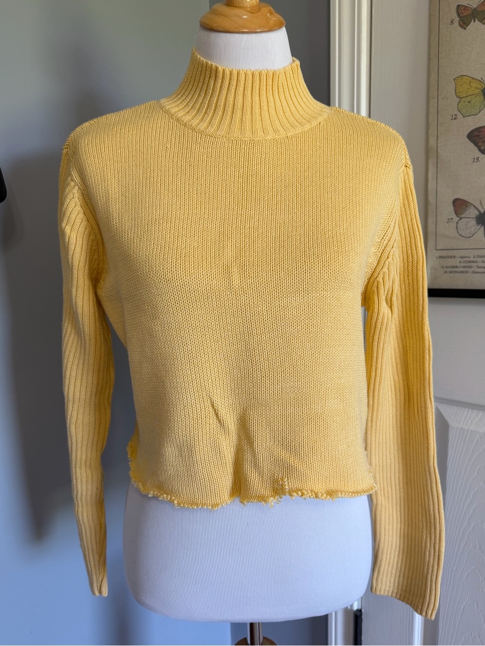 Cropped sweater